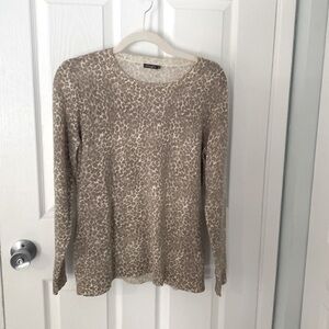 J McLaughlin cashmere sweater. Size L